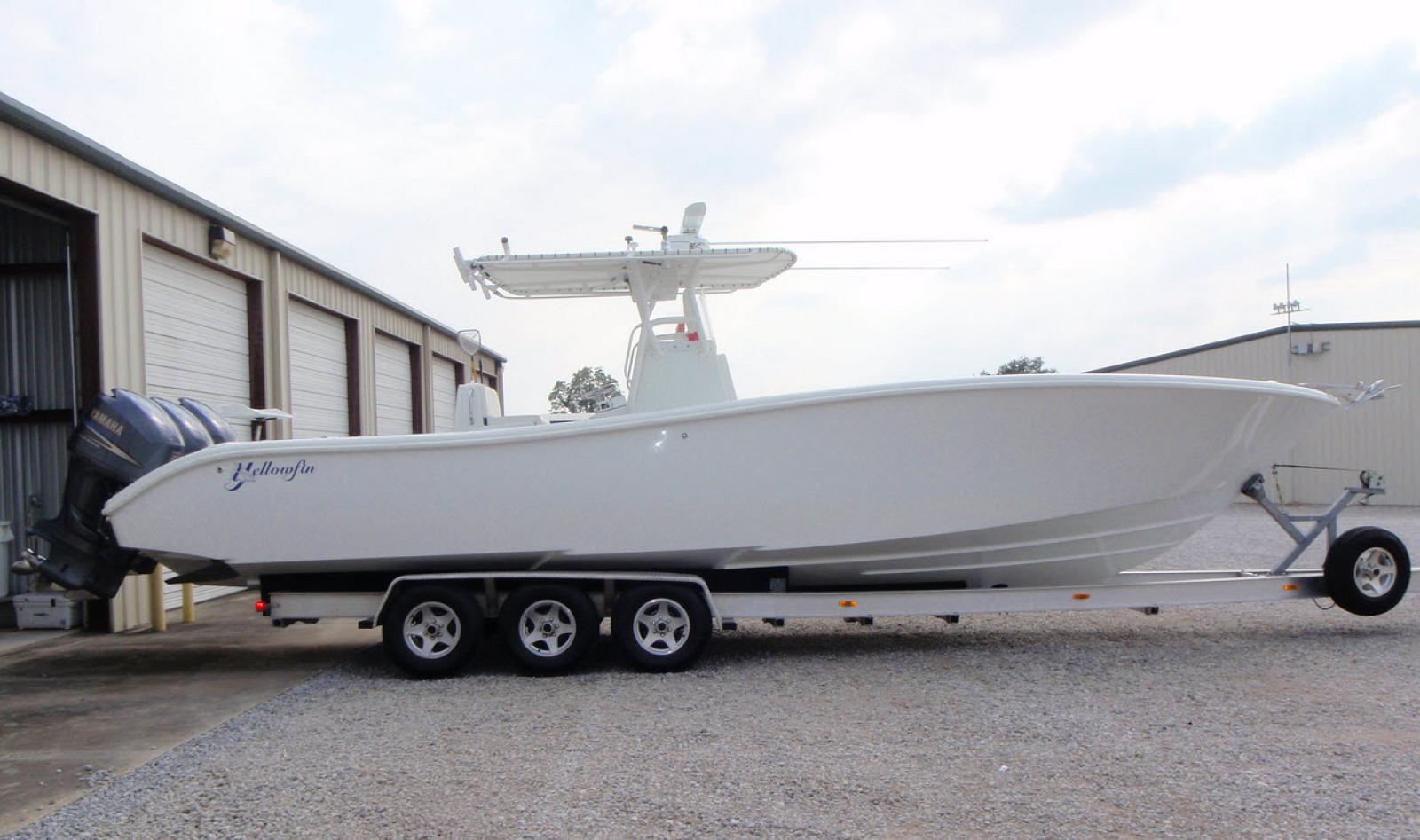 New Motors Hallberg Marine