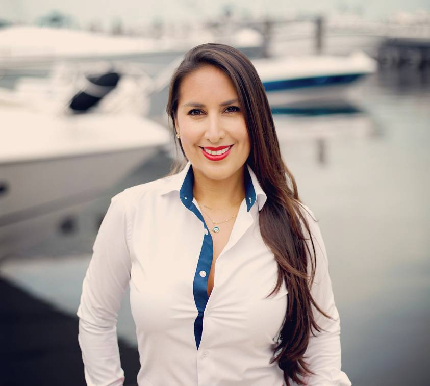 photo of Susana Piazzera, Professional Yacht Broker